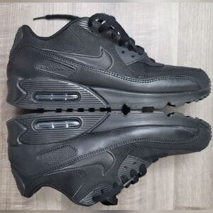 Mens Nike Air Max 90 Essential Sz 9.5